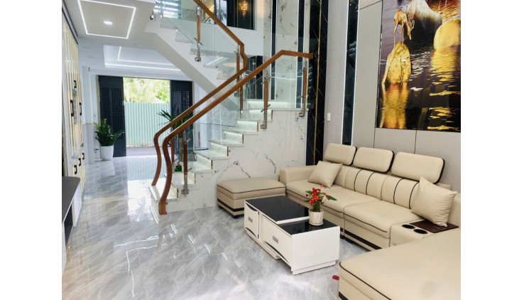 CHỈ 6.5 TỶ, Nhà Đẹp 103M², 3 Tầng/3 Phòng Ngủ, HẺM Ô TÔ✨ QUANG TRUNG Gò Vấp